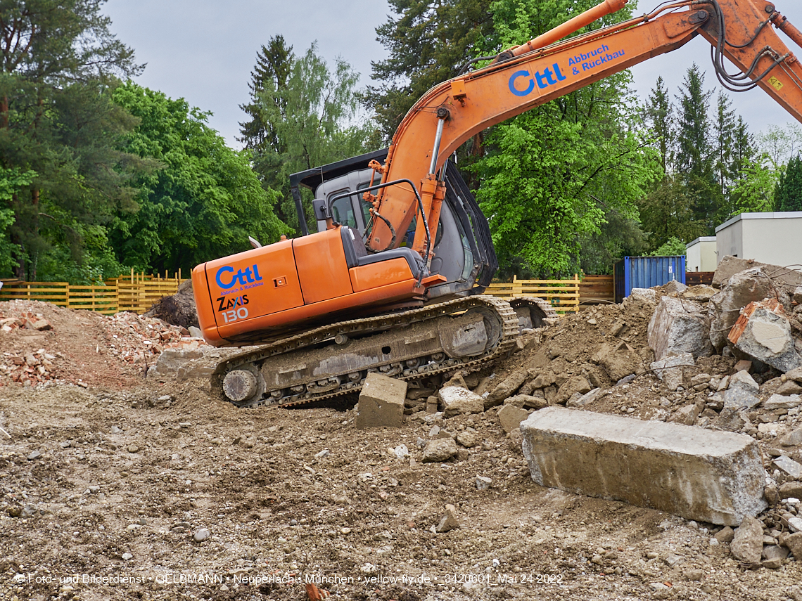 24.05.2022 - Baustelle am Haus für Kinder in Neuperlach
